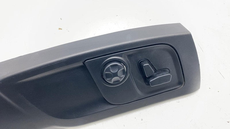 ⭕2017-2020 Maserati Ghibli Front Right Seat Switch Trim Cover Panel L0
