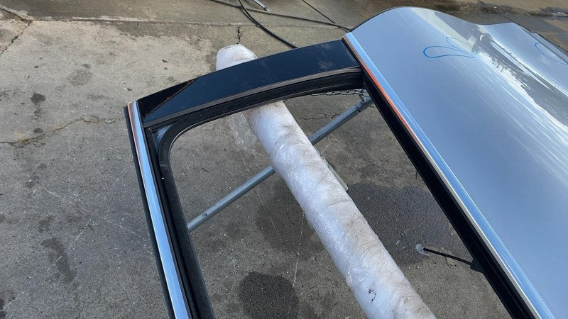 2011-2018 Porsche Cayenne Rear Passenger Side Door Shell Panel Right Silver LX7W