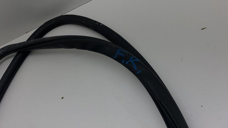 ⭕ 2016 Chevrolet Silverado 1500 Front Door Body Weatherstrip Rubber Se