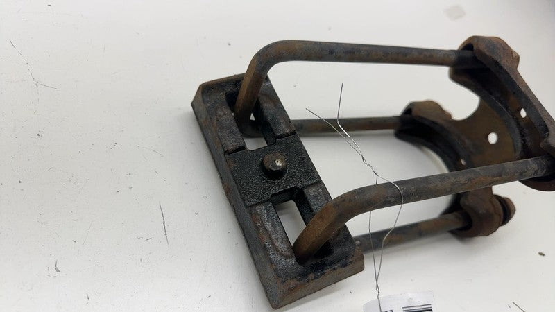 23450470 ⭕ 2014-2019 Silverado 1500 Rear Axle Mounting Hardware Assembly 15885530