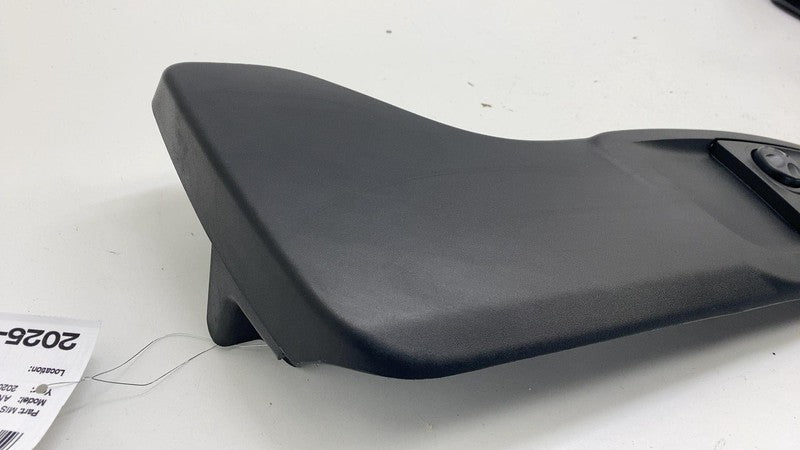 L0334777AA06 ⭕2017-2020 Maserati Ghibli Front Right Seat Switch Trim Cover Panel L0334777AA06