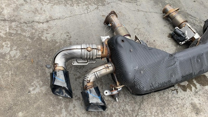 ⭕ 2022-2024 Chevrolet Chevy Corvette 6.2 V8 Exhaust System Rear Muffle