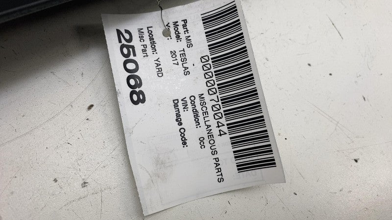 ⭕ 16-20 Tesla Model S Right B-Pillar Applique Glass Trim Molding RH 10