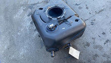 2018-2022 Ram 2500 3500 Diesel Exhaust Fluid DEF Tank Assembly 4122702AD