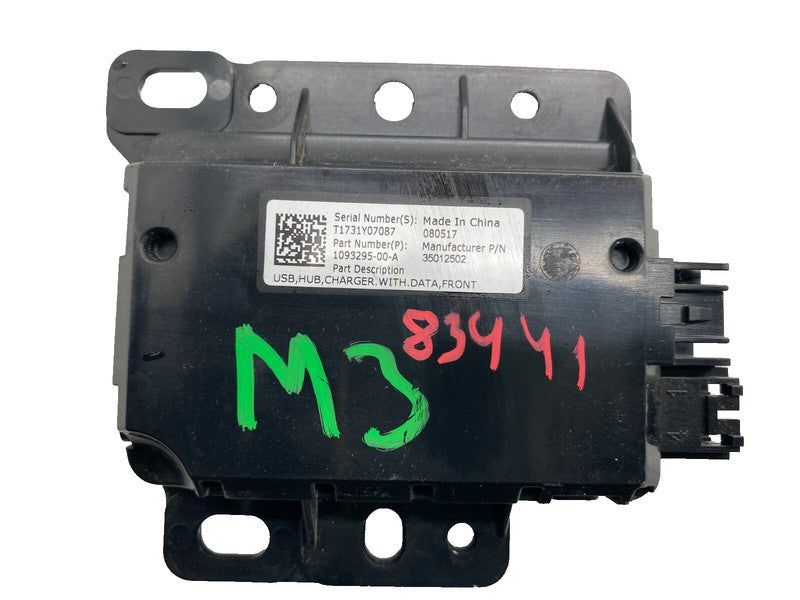 ⭕ 17-20 Model 3 Center Console Front USB Hub Charger Control Module 1093295-00-A