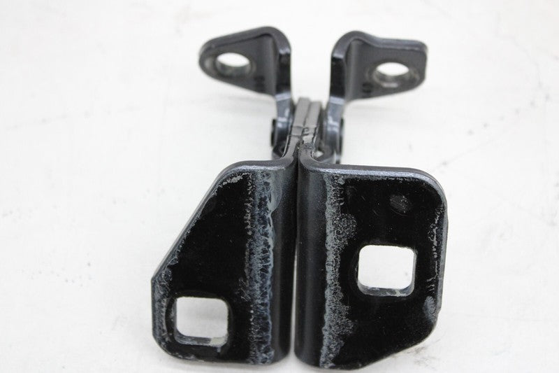 1120038 ⭕ 12-20 Model S Front Passenger Lower Door Hinge Closure Assist Right RH 1120038