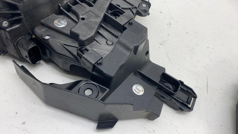 A 223 003 09 99 ⭕ 2022 Mercedes-Benz EQS 450+ V297 Rear Left Exterior Door Handle Outer White LH