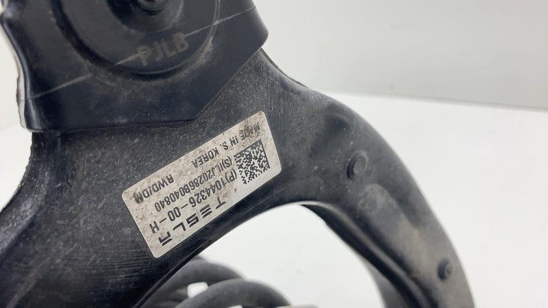 ⭕ 17-23 Model 3 M3 Front Right Shock Strut + Control Arm + Bracket 104