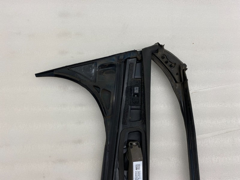 109231298F ⭕16-20 Tesla Model X Right B-Pillar Applique Trim Molding w/ Camera 1092312-98-F
