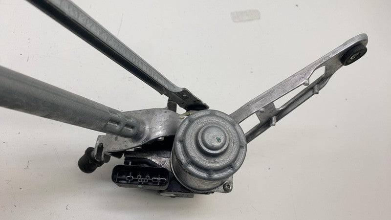 LJ8B17504AB ⭕ 21-24 Ford Mustang Mach-E Windshield Wiper Transmission & Motor LJ8B-17504-AB