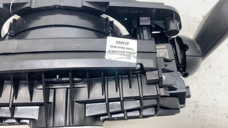 PT00000909-K ⭕ 22-24 Rivian R1T Steering Column Clockspring Combination Switch PT00000909-K