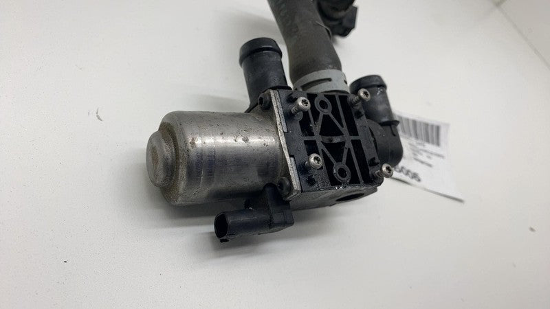 2021 2022 2023 BMW 530e G30 HVAC Heater Control Valve w/ Hose Pipe Assembly
