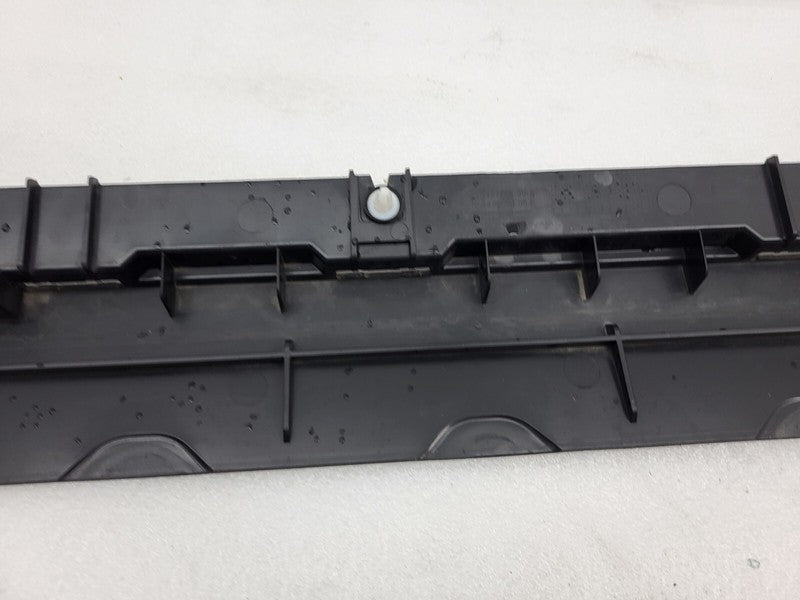 149774500C ⭕ 20-23 Model Y Right Skirt Rocker Molding Panel Carrier Bracket RH 1497745-00-C