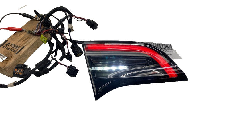 107740190D ⭕ 2017-2023 Model 3 Rear Left Inner Taillight LED Tail Lamp 3-Pin 1077401-90-D