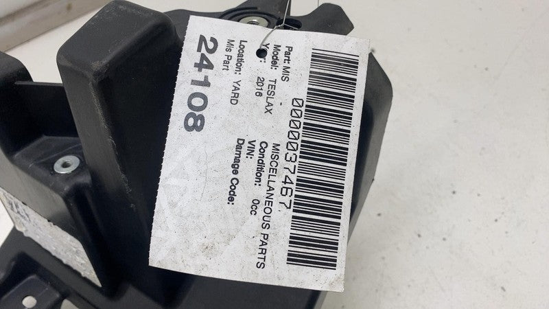 ⭕ 16-20 Tesla Model X Headlamp Support Headlight Mount Bracket Left 10