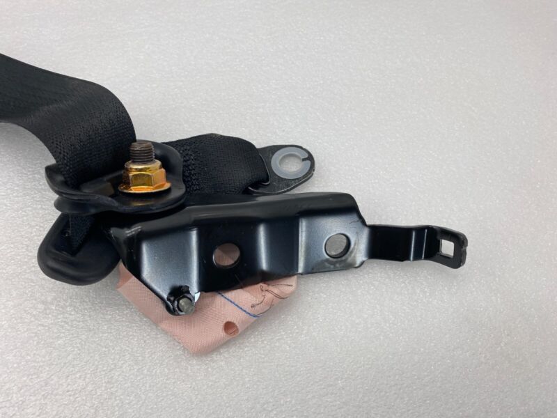 102313605D 2012-2015 Tesla Model S Rear Driver Side Seat Belt & Retractor Left 1023136-05-D