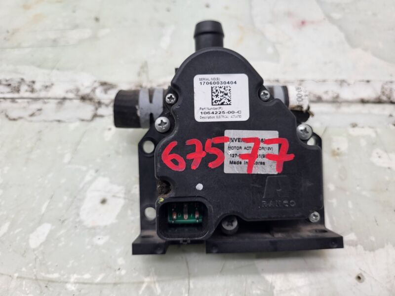 1064225 00 C 2015-2020 Tesla Model X Coolant Pump Cooling Valve Actuator 3-Way 106422500C OEM