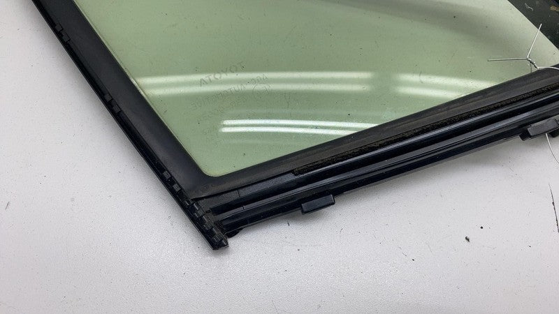 68215 10010 ⭕ 2018-2022 CHR Front Right Door Corner Fixed Quarter Window Glass 68215-10010