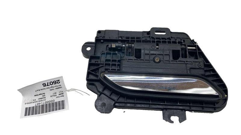 ⭕ 16-17 Model S Front Passenger Side Exterior Door Handle Outer Right 