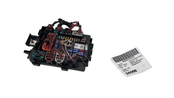 16-20 Model X Front Junction Cabin Fuse Box Relay Control Frunk 12V 1034409-01-C