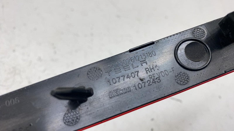 ⭕ 17-23 Model 3 M3 Rear Passenger Side Bumper Light Reflector Lamp Rig