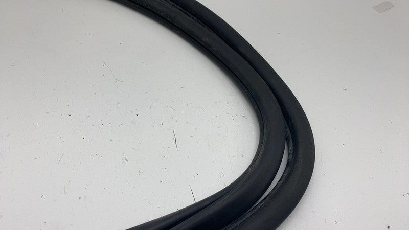 ⭕ 2016 Chevrolet Silverado 1500 Rear Door Body  Weatherstrip Rubber Se