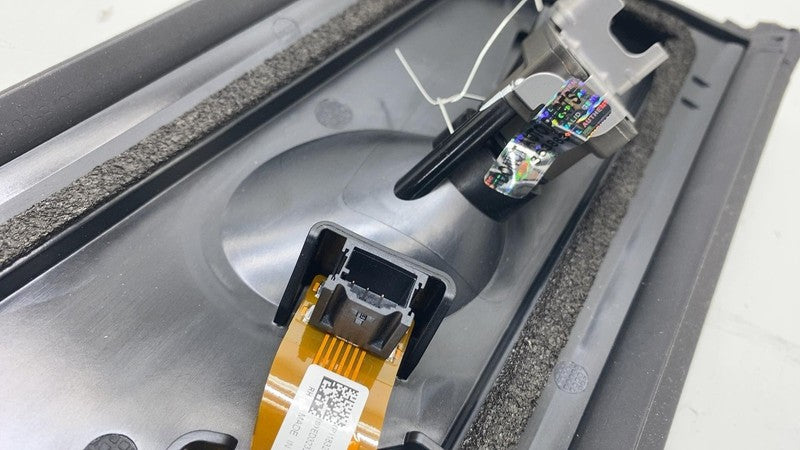 1734282-00 ⭕2024 2025 Tesla Model 3 Right B-Pillar Applique Glass Trim Molding 1734279-00-F