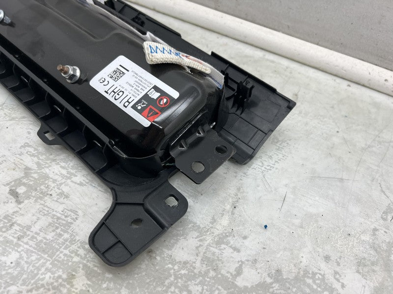 1077826-00-D ❇️17-23 Tesla Model Y 3 Right Knee Airbag Passenger Safety Module RH OEM 1077826