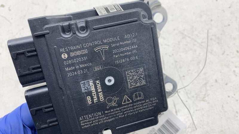 17-25 Model 3 Y Restraint Control Module RCM SRS 1512876-00-E  (Has Cr
