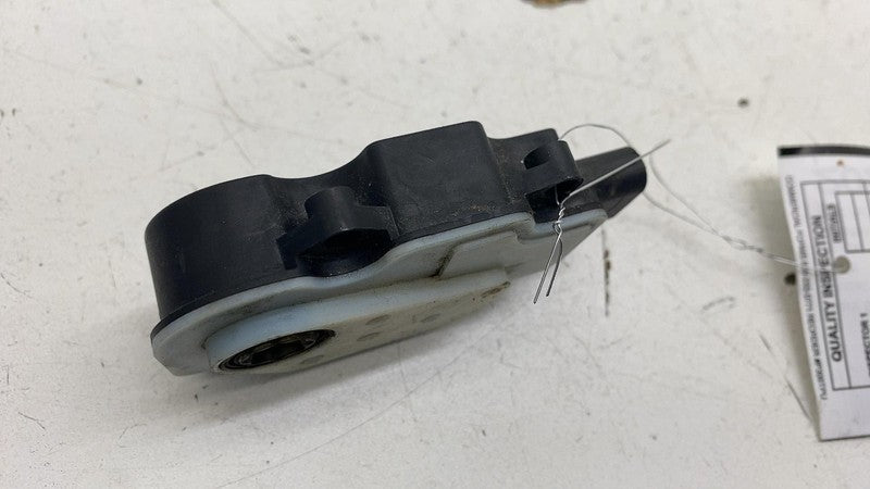 ⭕2012-2015 Tesla Model S Front Bumper Grille Vent Shutter Control Moto