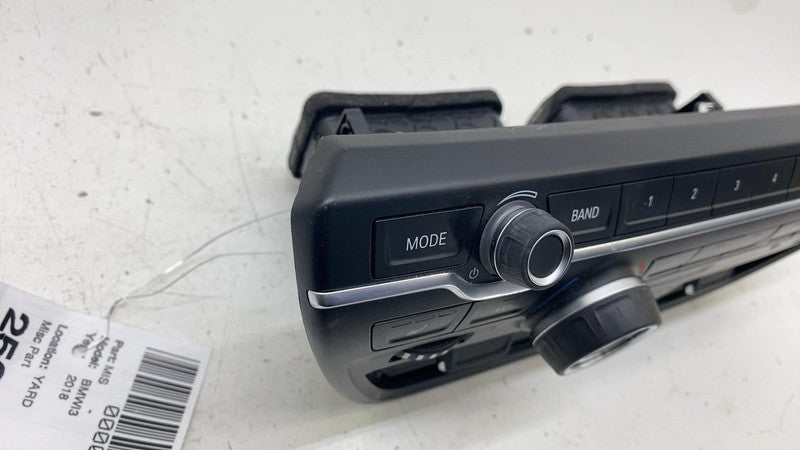 9379125 ⭕ 14-21 BMW i3 I01 Radio & A/C Climate Temperature Control Switch Panel 9379125