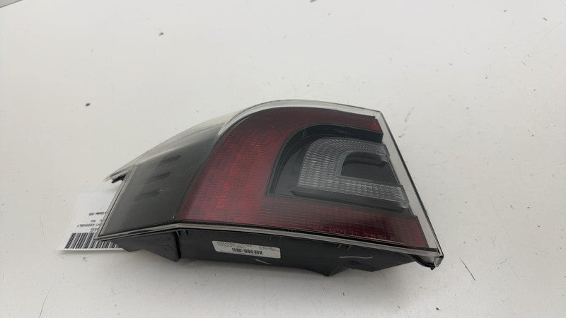 ⭕ 12-22 Model S Rear Driver Side Taillight LED Outer Tail Lamp Left 60
