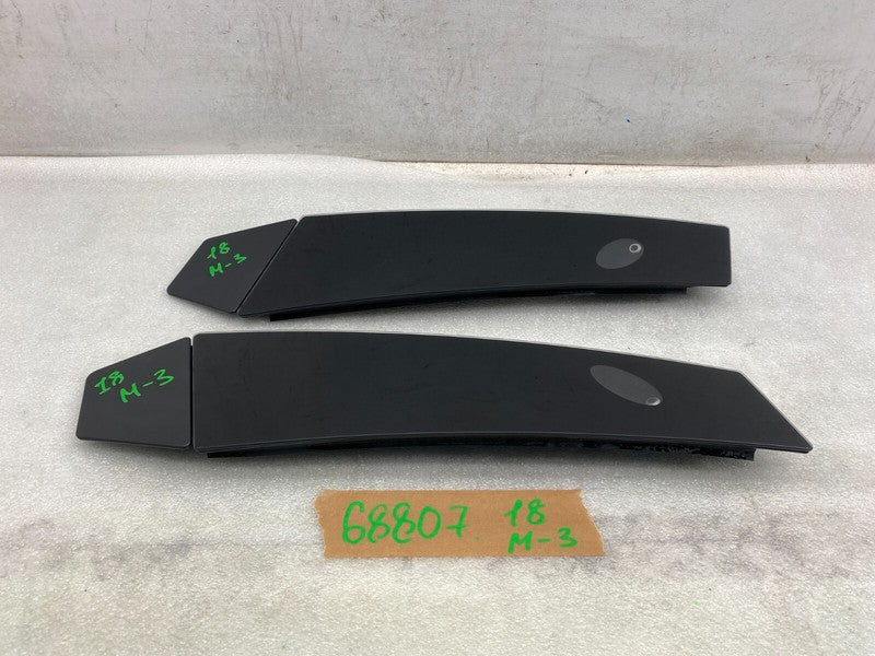 1100441 00 C ⭕ 17-23 Model 3 Left & Right B-Pillar Glass Molding 1100441-00-C / 1100437-00-C