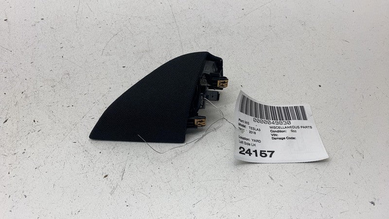 1095657 00 E 2017-2023 Tesla Model 3 Front Driver Side Audio Tweeter & Speaker Cover Left LH