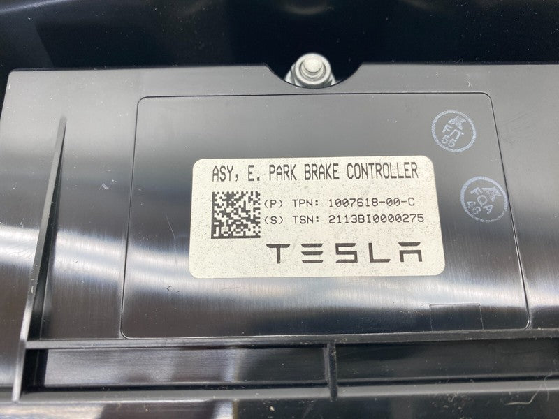 100751100A ⭕ 12-20 Model S Park Brake Controller+Power Liftgate Control Module 1007511-00-A