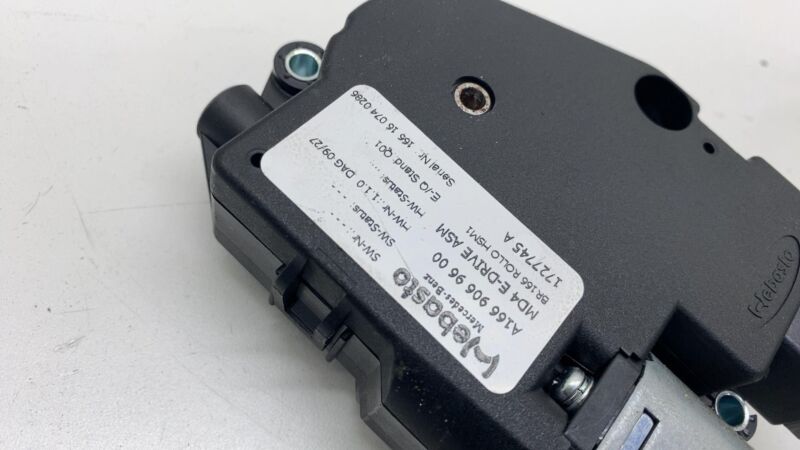 A1668200208 Mercedes-Benz GLE350 Panoramic Sunroof Sun Shade Motor +  Wire Harness Connector