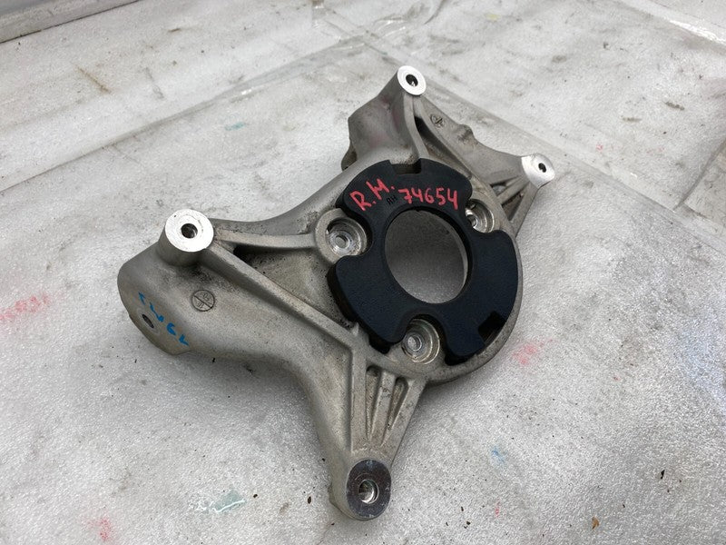 104437600D ⭕ 2017-2023 Tesla Model 3 M3 Front Right Upper Strut Mount Bracket 1044376-00-D