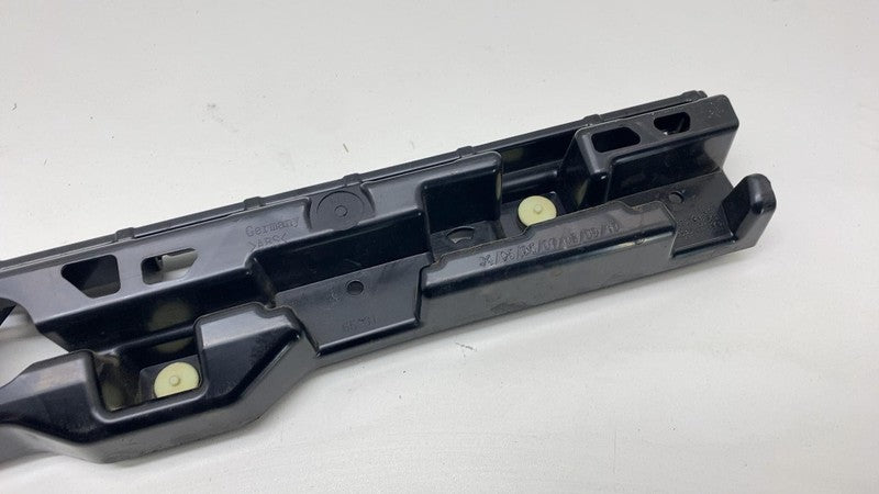 ⭕ 2018-2022 BMW 530e Front Left Skirt Rocker Molding Panel Support Mou