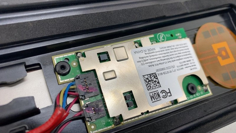 ⭕ 21-23 Model X Left B-Pillar Applique Trim Molding Camera & Seal 1614