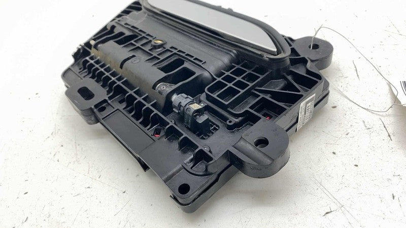 ⭕ 16-17 Model S Front Passenger Side Exterior Door Handle Outer Right 