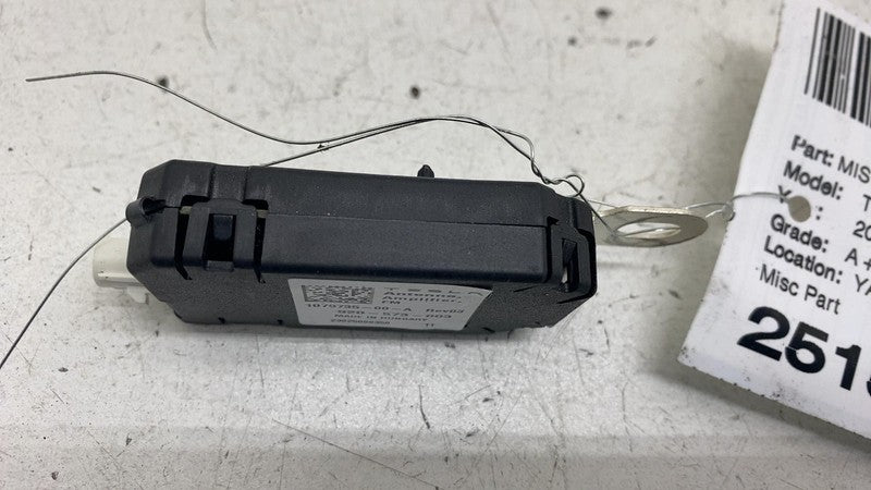 ⭕ 17-23 Tesla Model 3 Infotainment Radio FM Antenna Amplifier AMP 1079