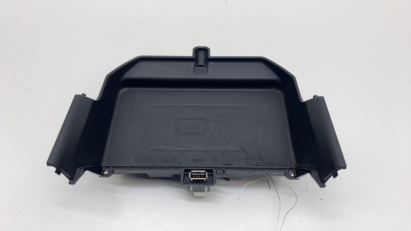 2018-2023 BMW 530e G30 Front Center Console Wireless Device Battery Ch