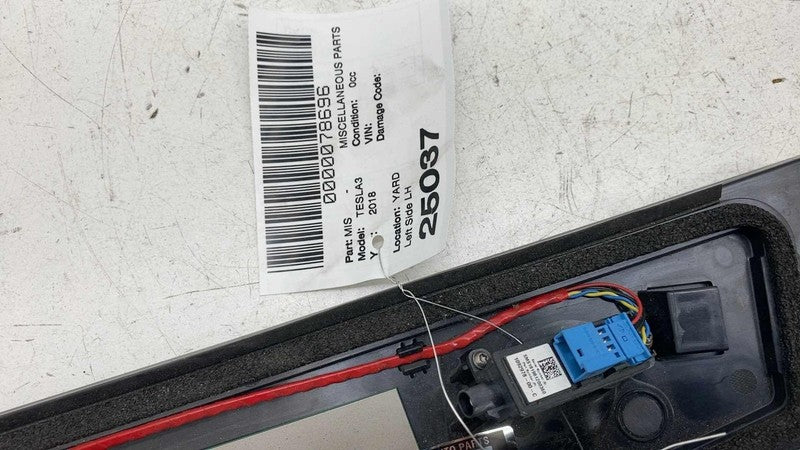 109297800B ⭕ 2017-2023 Tesla Model 3 Left B-Pillar Applique Glass Trim Molding 1100437-00-C