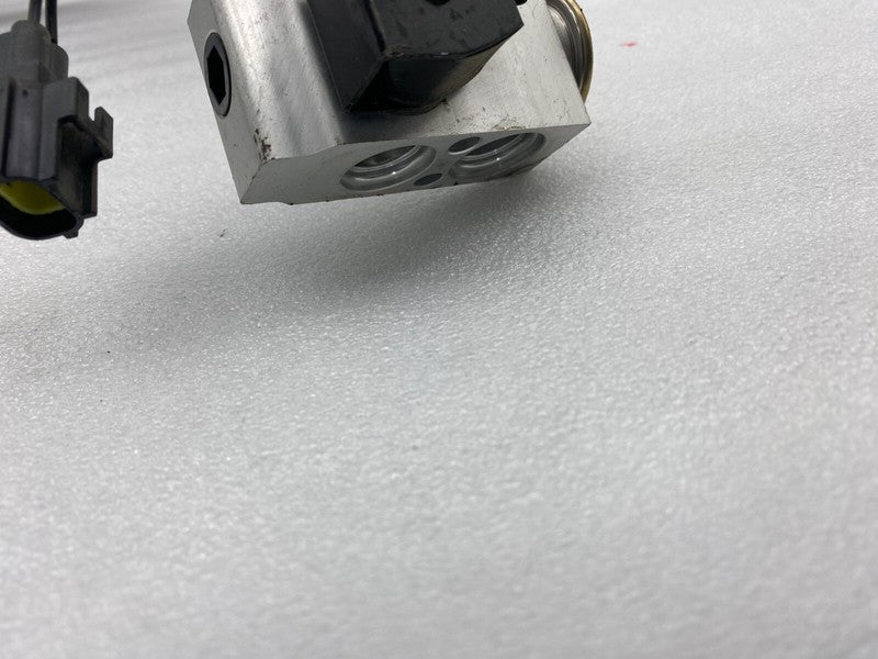 1028400 00 D ⭕12-15 Model S MS TXV Cabin Valve & Solenoid Suction Pipe Line Hose 1028400-00-D