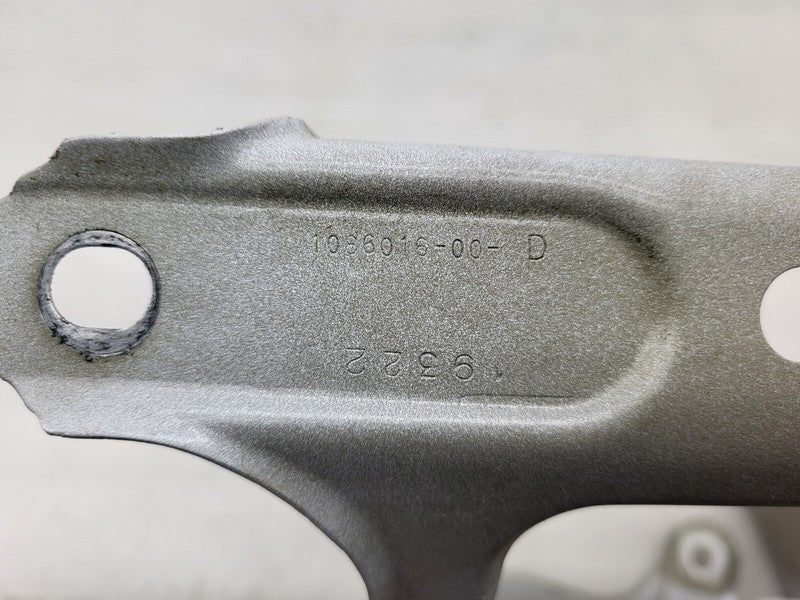 108601600D ⭕ 17-23 Model 3 Front Passenger Side Fender Support Bracket Right 1086016-00-D