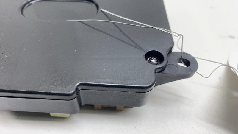 106205600D 2016-2024 Tesla Model X Rear Falcon Controller Door Control Module Assembly OEM