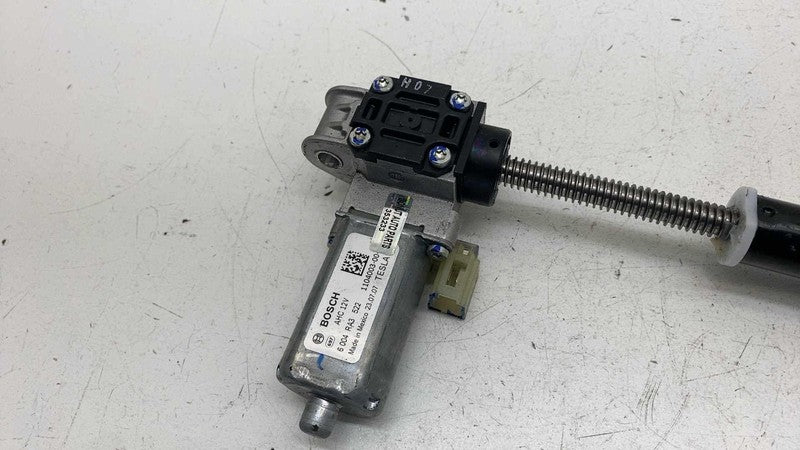 1105907-00-A ⭕ 2017-2023 Tesla Model 3 Front Seat Height Adjuster Motor Assembly 1105907-00-A