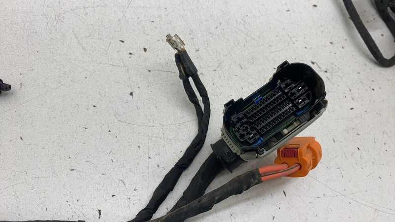 PT00417184-C ⭕ 22-24 Rivian R1T Right Passenger Wiring Harness Siderail Bedside PT00417184-C