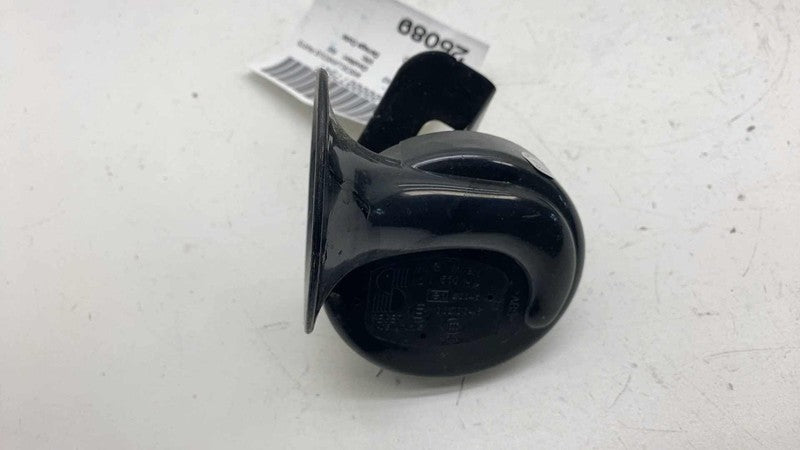 E10020046 ⭕ 2017-2023 Tesla Model 3 M3 Seger High Pitch Tone Horn 12V 510 Hertz w/ Bracket