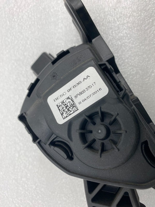 BE5C9F836AA ⭕ 2016-2020 Tesla Model S Accelerator Throttle Pedal Assembly OEM BE5C 9F836-AA